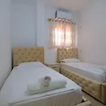 Lägenhetshotell Genci 4*