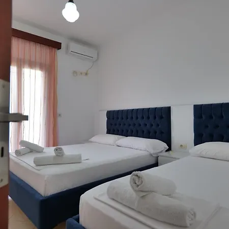 Ξενοδοχείο με διαμερίσματα Genci 4*