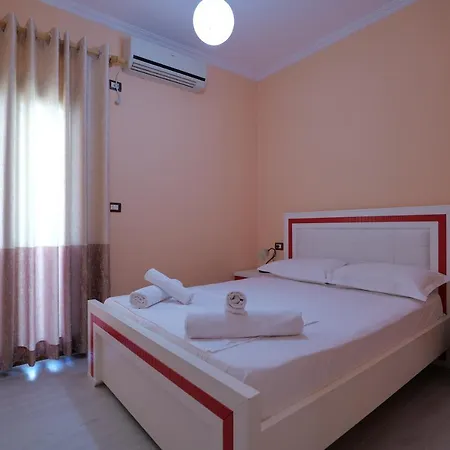 Ξενοδοχείο με διαμερίσματα Genci 4*
