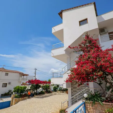 Genci Aparthotel Ksamil
