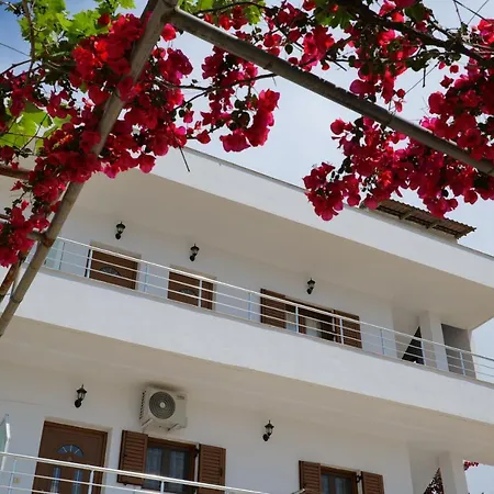 Genci Hotel apartamentowy Ksamil