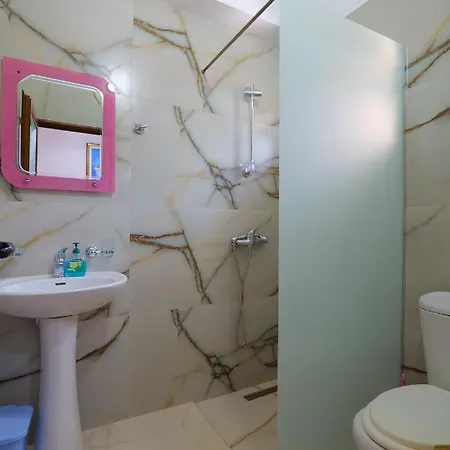 Genci Hotel apartamentowy Ksamil